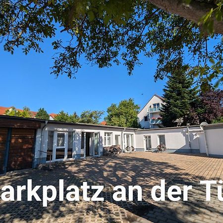 Fewo Urban Gotha - Apartment Orangerie - Am Schlosspark- Parken An Der Der Tuer- Barrierefrei, 900 Meter Zum Bahnhof - Wallbox Dış mekan fotoğraf