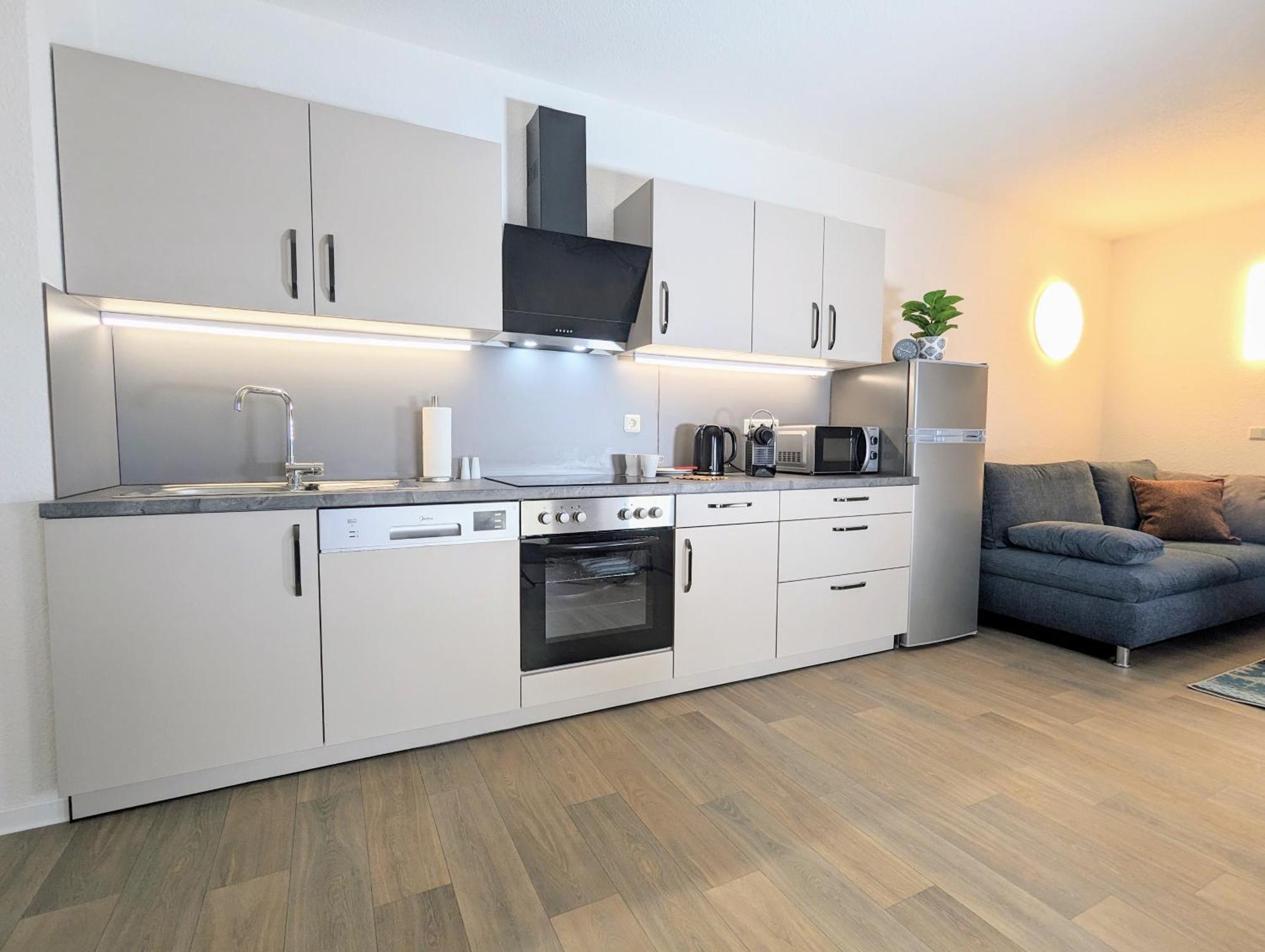 Fewo Urban Gotha - Apartment Orangerie - Am Schlosspark- Parken An Der Der Tuer- Barrierefrei, 900 Meter Zum Bahnhof - Wallbox Dış mekan fotoğraf