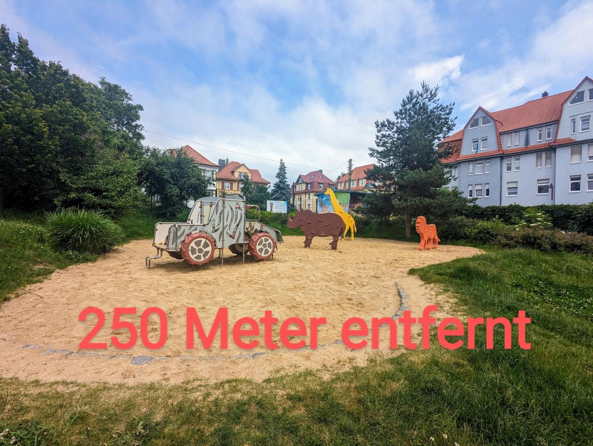 Fewo Urban Gotha - Apartment Orangerie - Am Schlosspark- Parken An Der Der Tuer- Barrierefrei, 900 Meter Zum Bahnhof - Wallbox Dış mekan fotoğraf
